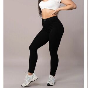 FitJeans Women’s 360 V2 High Waisted Black M